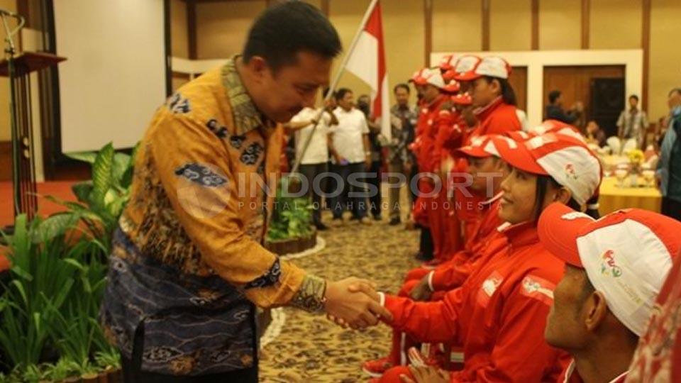 Menpora%20Imam%20Nahrawi%20himbau%20keluarga%20ikut%20mendukung%20para%20atlet%20penyandang%20disabilitas.